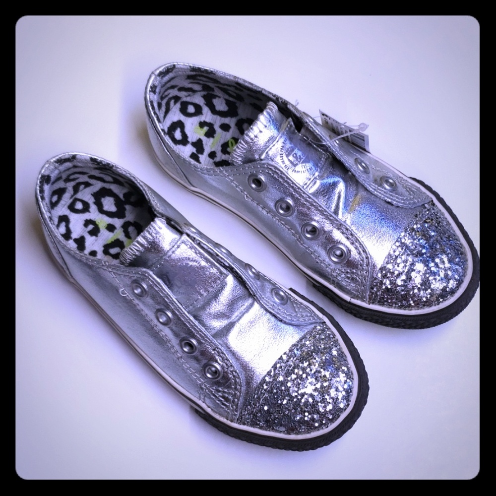 Retro Sparkling Trainers (Younger) girl
